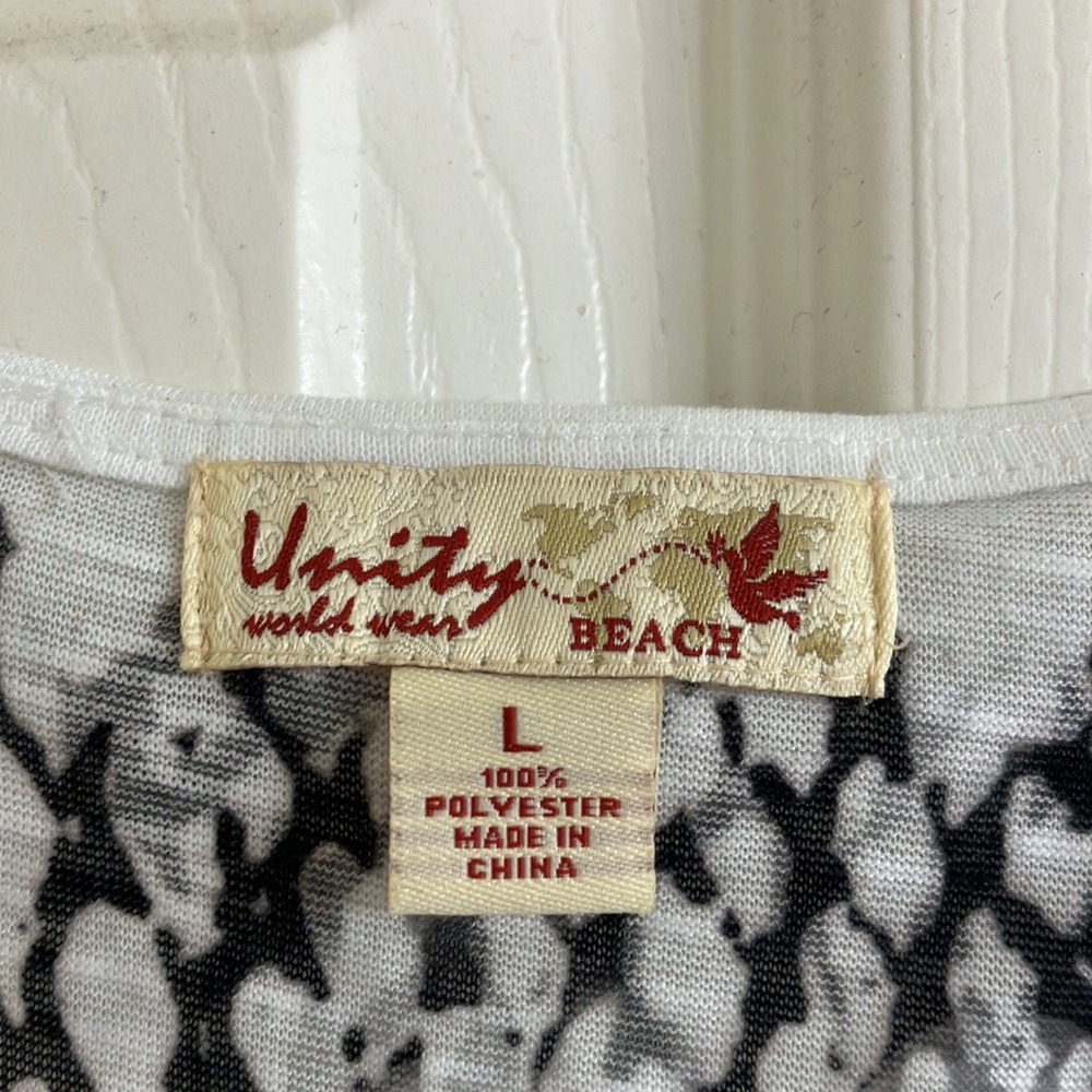 World Wear Unity top - Picture 4 of 6
